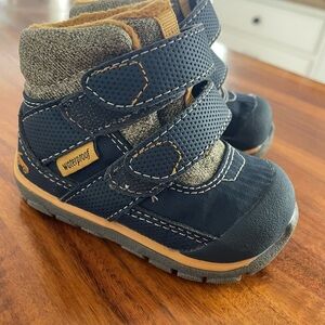 See Kai Run Waterproof Kids Snow Shoes - Navy and Gray